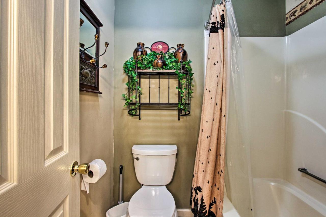 Eclectic Cabin With Hot Tub 1 Mi To Ober Gatlinburg Exterior foto